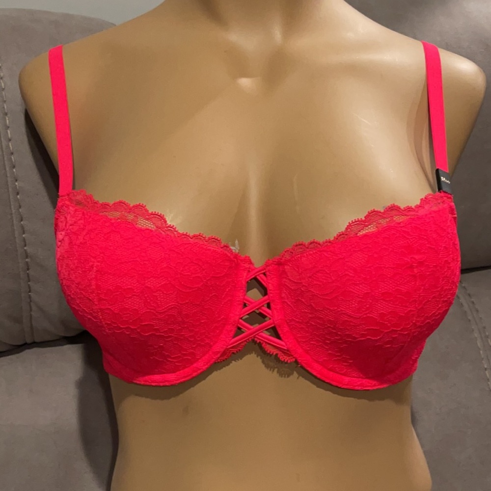 Victoria’s Secret Bra- Very Sexy Balconet NWT